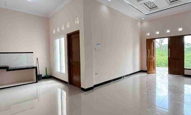 RUMAH 2 LANTAI DENGAN HARGA MURAH DALAM CLUSTER DI JALAN WONOSARI KM 8 POTORONO