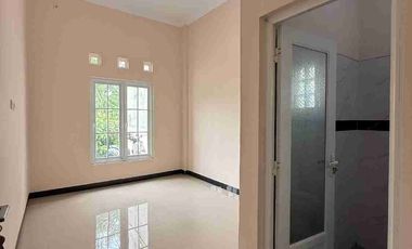 RUMAH 2 LANTAI DENGAN HARGA MURAH DALAM CLUSTER DI JALAN WONOSARI KM 8 POTORONO