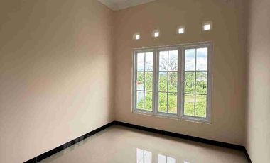 RUMAH 2 LANTAI DENGAN HARGA MURAH DALAM CLUSTER DI JALAN WONOSARI KM 8 POTORONO