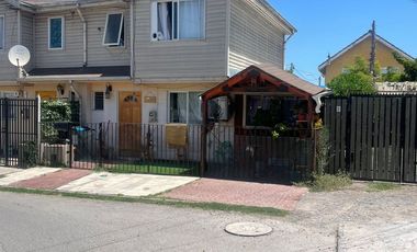 Venta casa de 2 pisos lugar muy tranquilo.