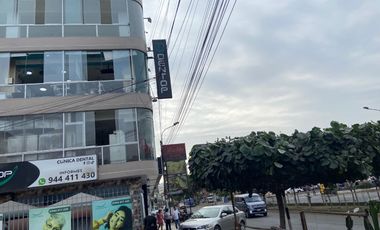 ALQUILER LOCAL COMERCIAL 200 m² EN ESQUINA  /4TO PISO/ AV. MICAELA BASTIDAS- COMAS