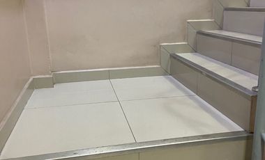 ALQUILER LOCAL COMERCIAL 200 m² EN ESQUINA  /4TO PISO/ AV. MICAELA BASTIDAS- COMAS