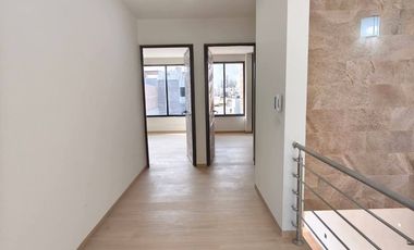 VENTA DE CASA NUEVA EN VILANOVA RANCHO SANTA MONICA AL SUR