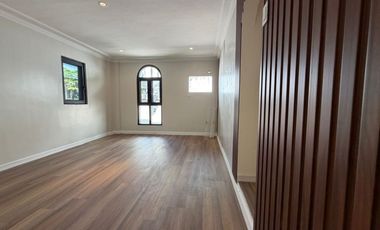 FOR SALE: 5BR House at The Executive Row, Valle Verde, Pasig City