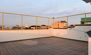 4 Storeys Mixed Used Commercial & Residential Building with Roof Deck for Lease
