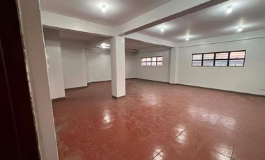 4 Storeys Mixed Used Commercial & Residential Building with Roof Deck for Lease