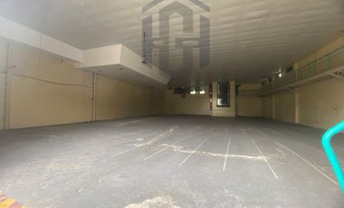 Galpon con Edificio de Oficinas en Alquiler Avenida Agustin Freire Norte Guayaquil