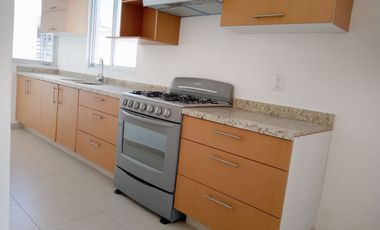 CASA EN VENTA EN SENDEROS DE MONTE VERDE 105 COTO 3 RECAMARA CON BAÑO AMPLIA