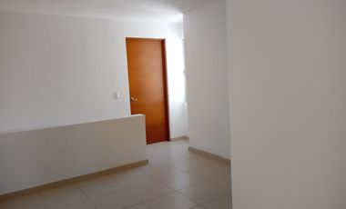 CASA EN VENTA EN SENDEROS DE MONTE VERDE 105 COTO 3 RECAMARA CON BAÑO AMPLIA