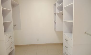 CASA EN VENTA EN SENDEROS DE MONTE VERDE 105 COTO 3 RECAMARA CON BAÑO AMPLIA