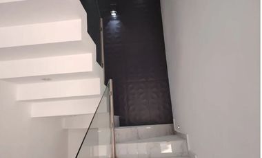 CASA EN VENTA FRACC SENDEROS MONTEVERDE 3 RECAMARAS CADA UNA CON SU BAÑO, ROOF GARDEN DENTRO DE COTO CON ALBERCA