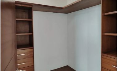 CASA EN VENTA FRACC SENDEROS MONTEVERDE 3 RECAMARAS CADA UNA CON SU BAÑO, ROOF GARDEN DENTRO DE COTO CON ALBERCA