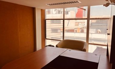 Renta Piso  de oficinas 2 estacionamientos 2 baños Napoles 59 Juárez