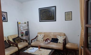 Rumah 2Lt Siap Huni  BU di Jl Mataram Cimanggu Permai Tanah Sarea Bogor