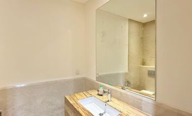 Sewa 4+1 BR Apartemen Pakubuwono Signature