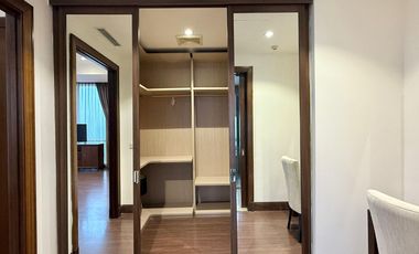 Sewa 4+1 BR Apartemen Pakubuwono Signature