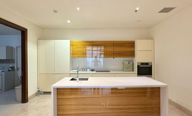 Sewa 4+1 BR Apartemen Pakubuwono Signature