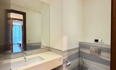Sewa 4+1 BR Apartemen Pakubuwono Signature