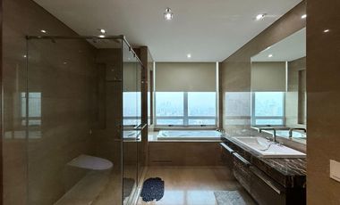 Sewa 4+1 BR Apartemen Pakubuwono Signature