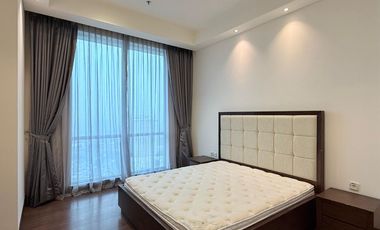 Sewa 4+1 BR Apartemen Pakubuwono Signature