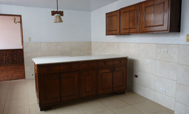 CASA EN ALQUILER: SURCO (LÍMITE MIRAFLORES Y BARRANCO