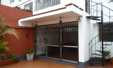 CASA EN ALQUILER: SURCO (LÍMITE MIRAFLORES Y BARRANCO