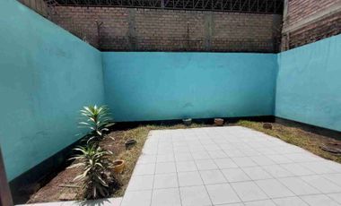 Se vende casa en Surco 200m2 5 dormitorios 2 pisos