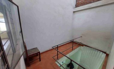 Se vende casa en Surco 200m2 5 dormitorios 2 pisos