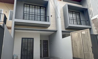 Rumah Baru Meruya Jakarta Barat