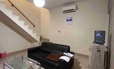 Disewakan Rumah di Golflake Residence, Jakarta Barat