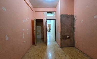 Venta de Propiedad de 3 Pisos, Uso Residencial y Comercial. 3 Suites y 1 Local - Centro de Durán
