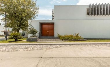 Casa en venta con 3 recámaras en Fraccionamiento EL ALAMO en Atlixcayotl