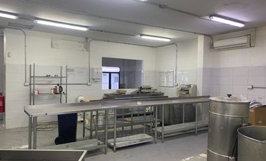 ARRIENDO Local comercial de 1.256 m2, Gastronomía, Quilicura