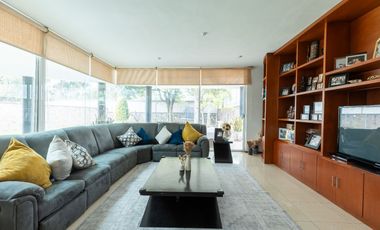 Casa en venta con 4 recámaras en Fraccionamiento Campestre del Bosque