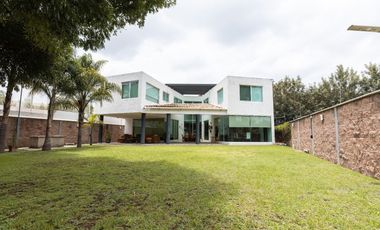Casa en venta con 4 recámaras en Fraccionamiento Campestre del Bosque