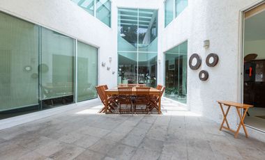 Casa en venta con 4 recámaras en Fraccionamiento Campestre del Bosque