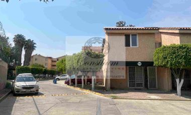 Casa renta 3 recámaras $8000 ya con mantenimiento en privada