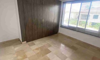 Casa de Alquiler en  Urbanización Laguna del Sol