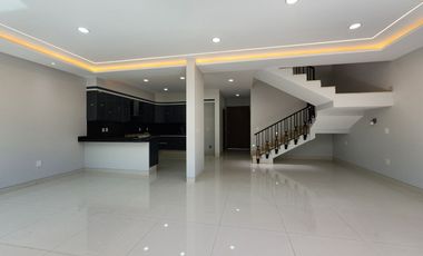 Casa nueva en venta en Solares Zapopan de 5 recamaras