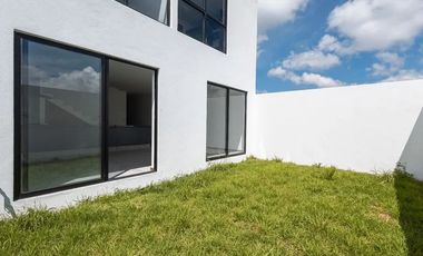 Casa en venta con 3 recámaras en HARAS del Bosque