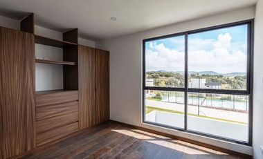 Casa en venta con 3 recámaras en HARAS del Bosque