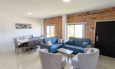 CASA AMOBLADA CON PISCINA EN RENTA, URB YASUNI