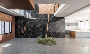 Casa en venta con 4 recámaras en FORESTA, LOMAS DE ANGELOPOLIS III
