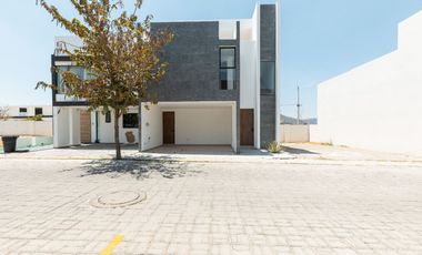 Casa de 3 recámaras en LOMAS DE ANGELOPOLIS III