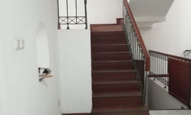 Rumah Siap Huni 2,5 Lantai di Gunung Batu Bandung