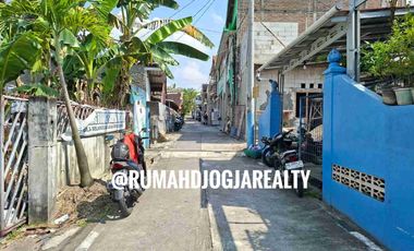 Tanah Murah Strategis Seputar Nologaten Dekat AMPLAZ, AMPTA, ATMAJAYA