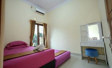 RUMAH DI YOGYAKARTA BANGUNAN CAKEP 2 LANTAI FULL FURNISH SIAP HUNI