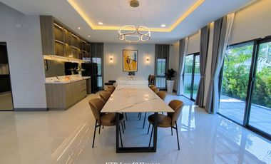 For sale ​​​​The City Bangna XXL size, Luxury detached house, New project, Next to Mega-Bangna Fully furnished with bueatifull built in furniture
