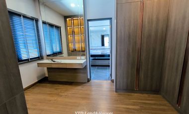 For sale ​​​​The City Bangna XXL size, Luxury detached house, New project, Next to Mega-Bangna Fully furnished with bueatifull built in furniture