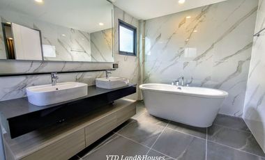 For sale ​​​​The City Bangna XXL size, Luxury detached house, New project, Next to Mega-Bangna Fully furnished with bueatifull built in furniture